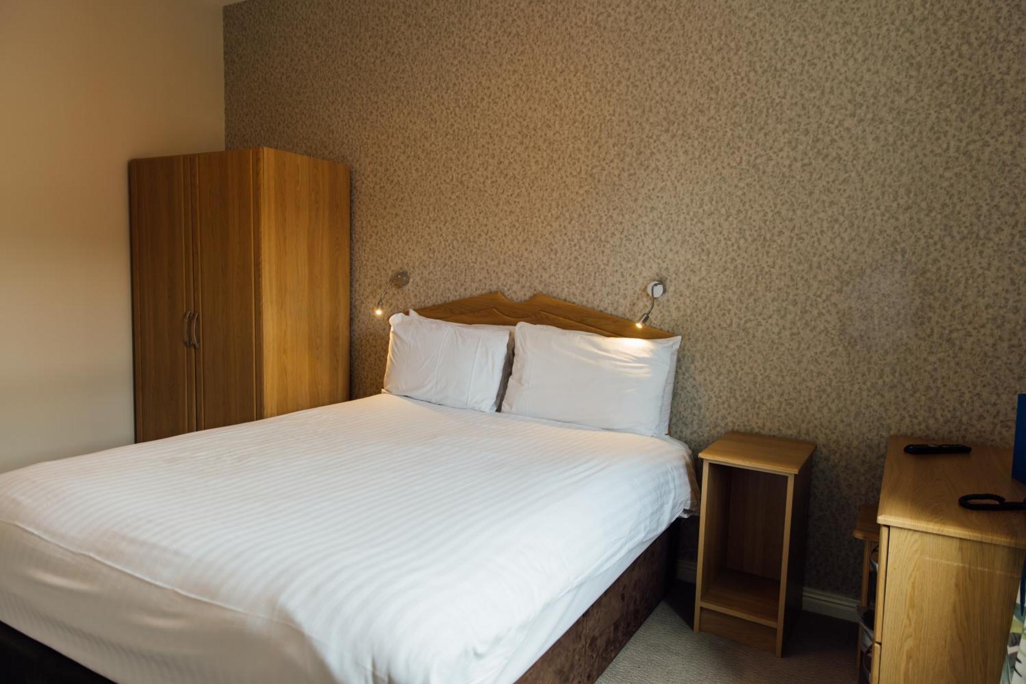 The Malone Hotel Belfast Exterior foto